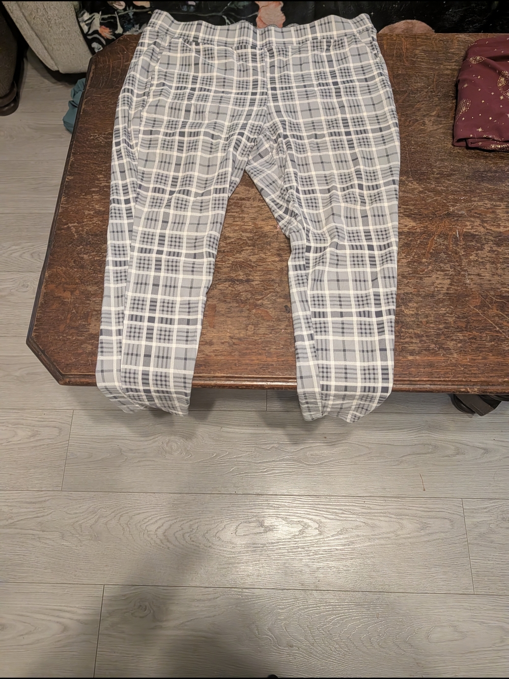 Torrid Plaid Leggings - Gray/White